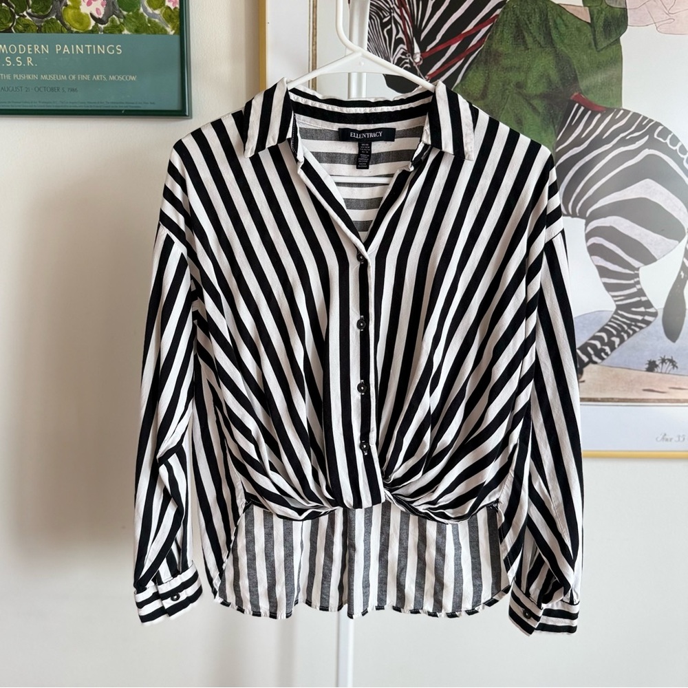 Ellen Tracy Stripe Knotted Long Sleeve Button-Up Shirt in Black White